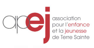 Image de 2 ase en crèche 